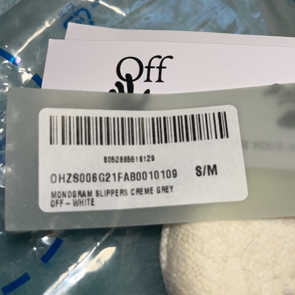 🚧OFF-WHITE SLIPPERS NWT - Picture 3 of 4